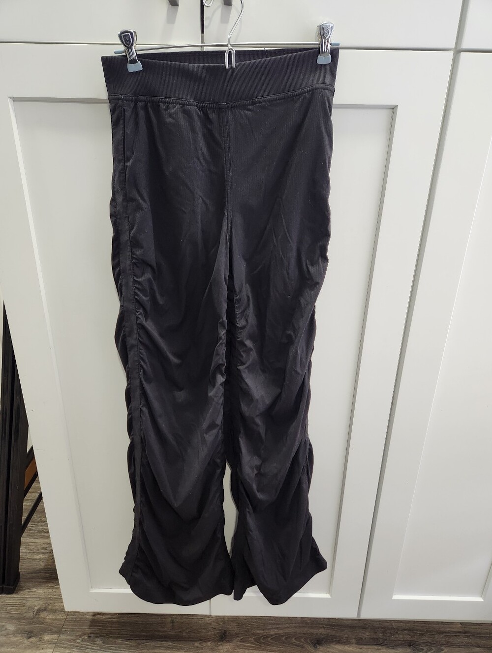 Lululemon Ruched High-Rise Wide-Leg Pant Black Small W5GWAS